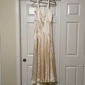 NWT 100% Silk Fame and Partners Sleeveless Dress with Train Size 6